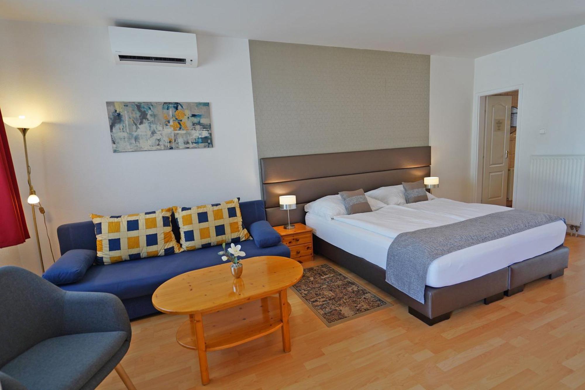 Apartman Brigitte Buekfuerdo Ngoại thất bức ảnh